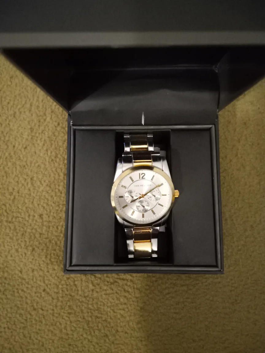 Men's wrist watch thumbnail