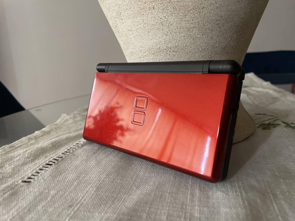 Nintendo DS Lite (Bundle)