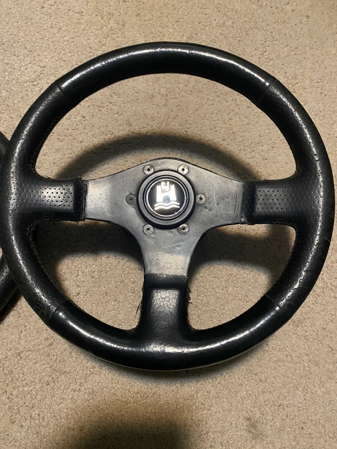 12” racing steering wheels new/used (delivery available) image indicator(9)