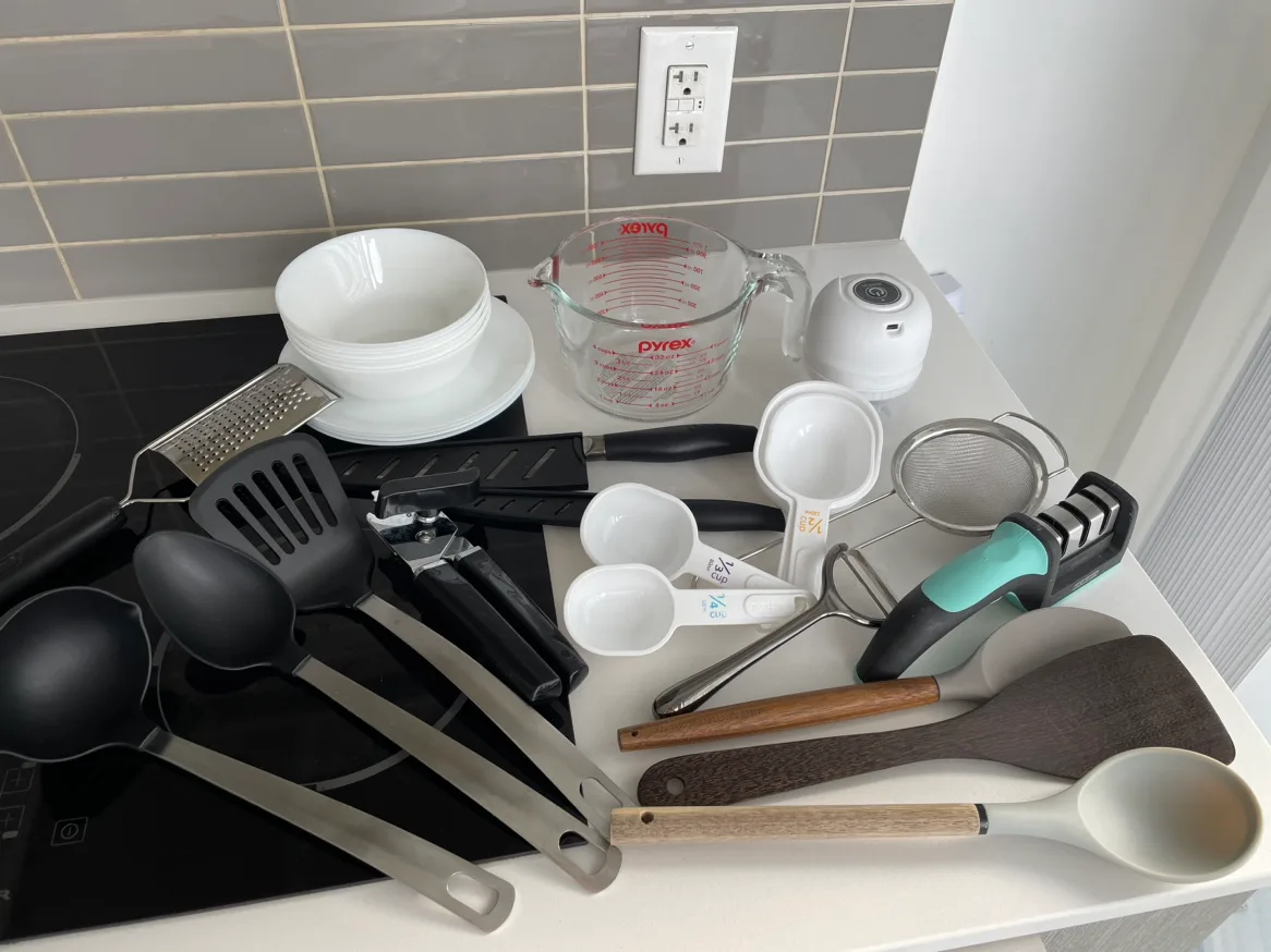 Kitchen Essentials (Everything Pictured) thumbnail
