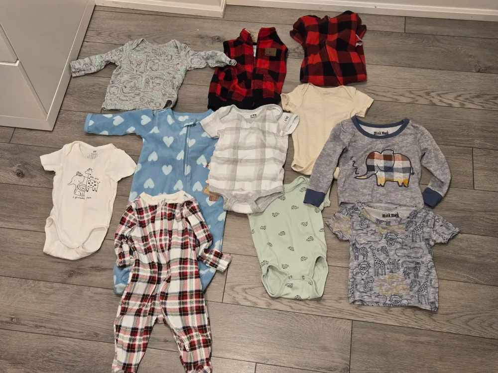 baby clothes 0-3 months free thumbnail