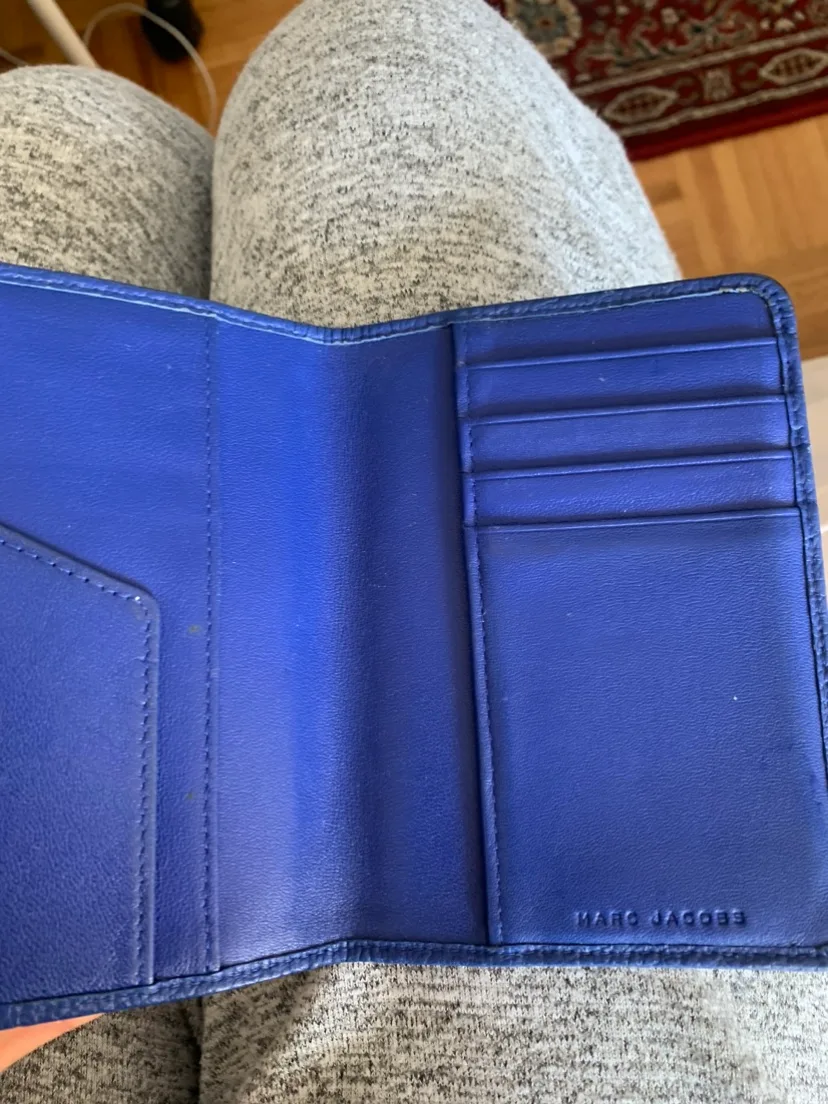 Marc Jacobs Passport Holder image indicator(2)