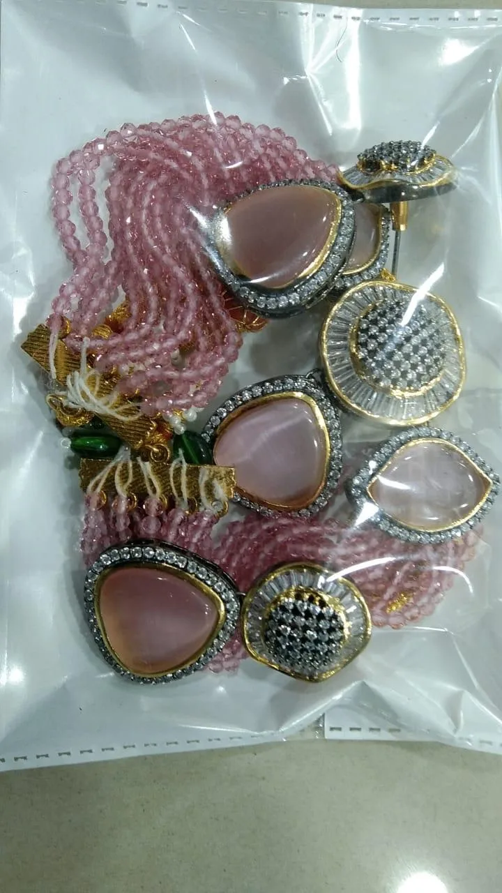 Beaded Necklace Set thumbnail