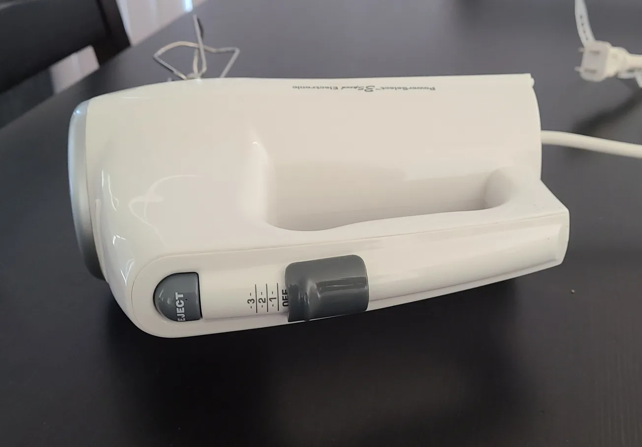 All for $15 - Cuisinart Hand Mixer, Cooling Rack & Cake Pan image indicator(4)