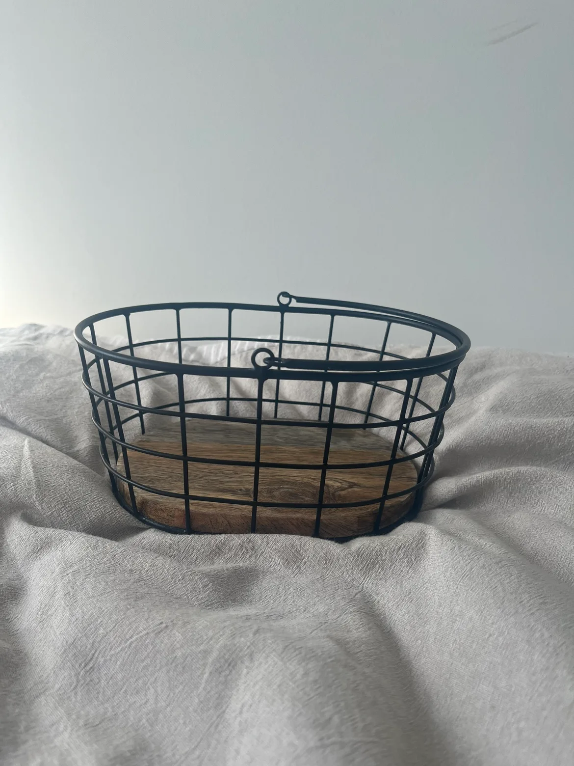 H&M metal storage basket thumbnail