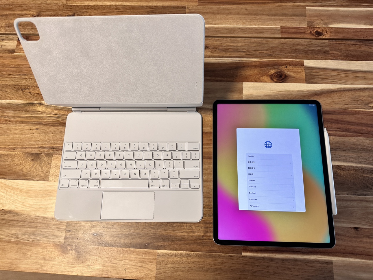 12.9in iPad pro 6th gen M2 wifi only 2TB apple pencil & keyboard - photo 2