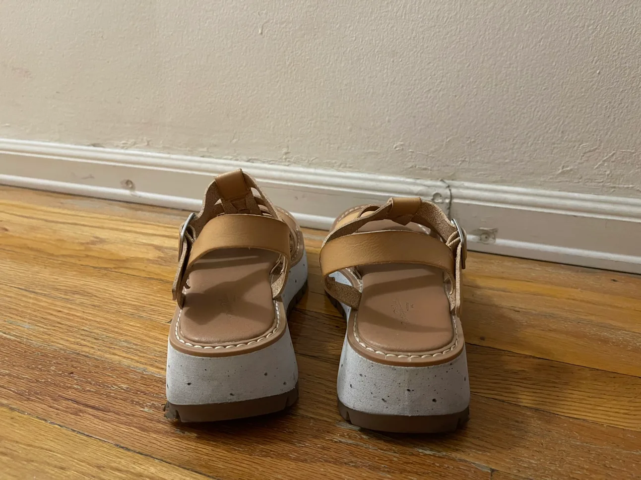 Platform Sandals image indicator(2)