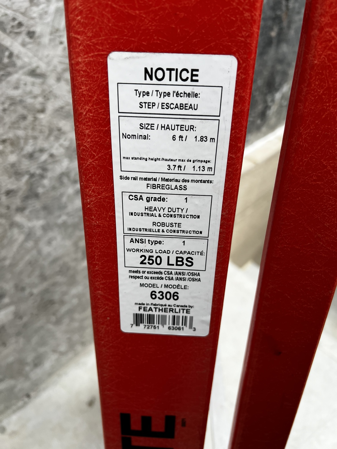 Featherlite 6 ft Fiberglass Step Ladder - photo 2