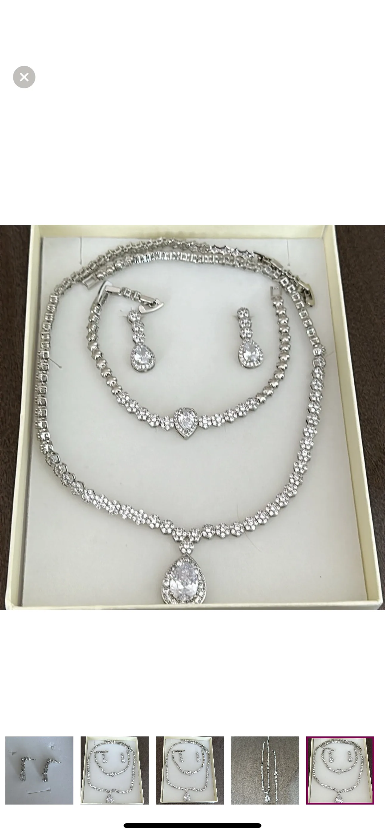 Crystal Jewellery Set image indicator(2)