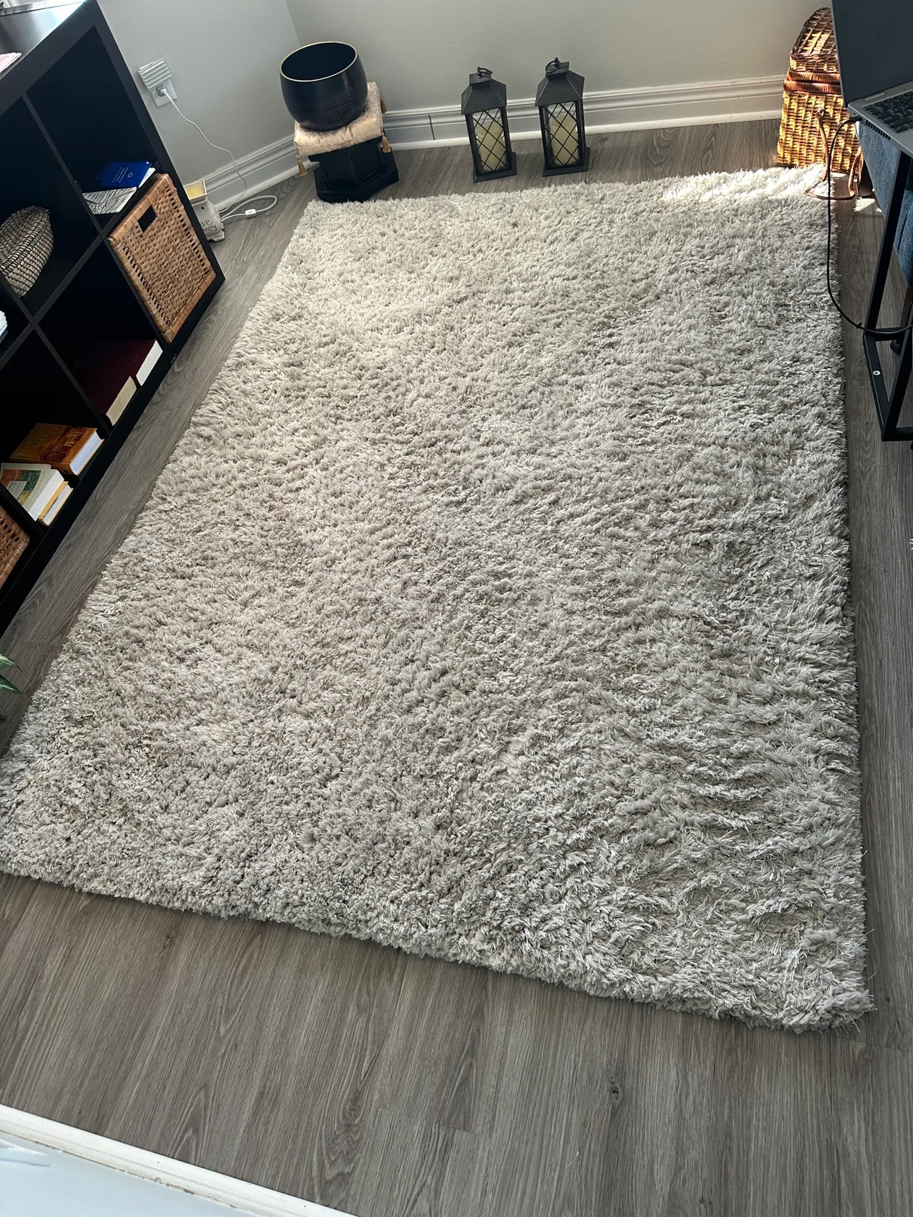 Shag Rug- Excellent condition. 5x7 thumbnail