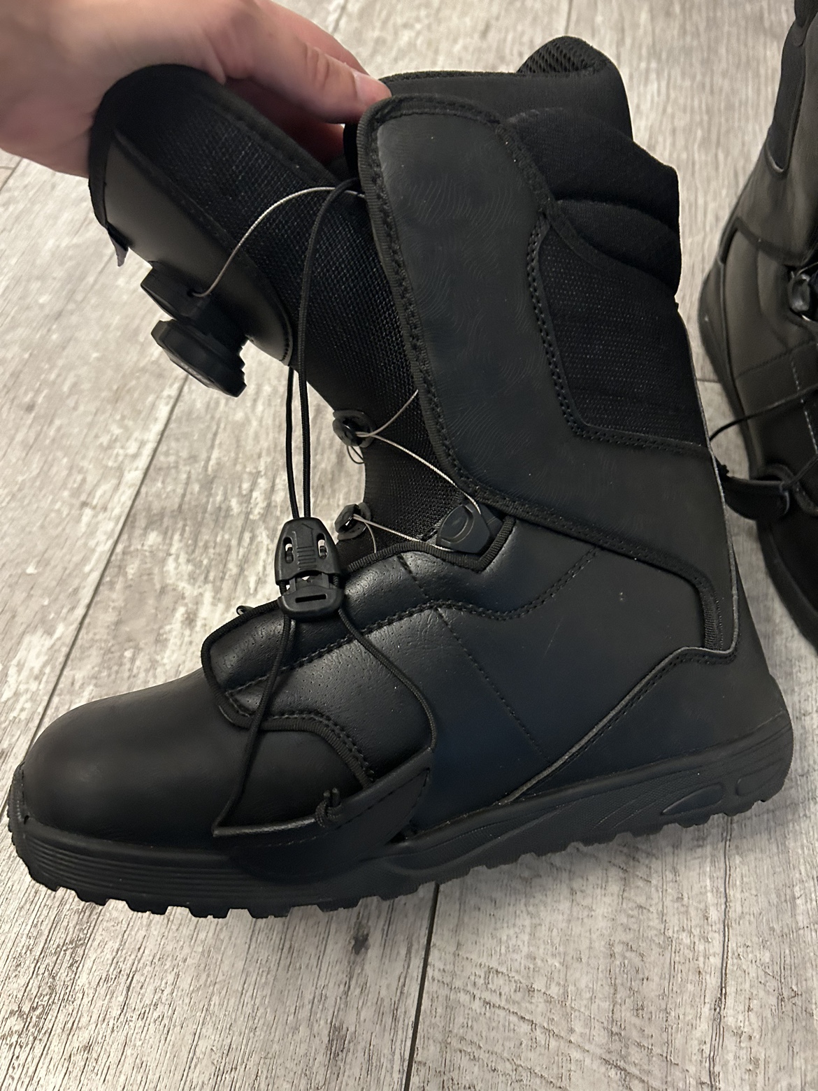 Capix Snowboard Boots Size 8 men’s
