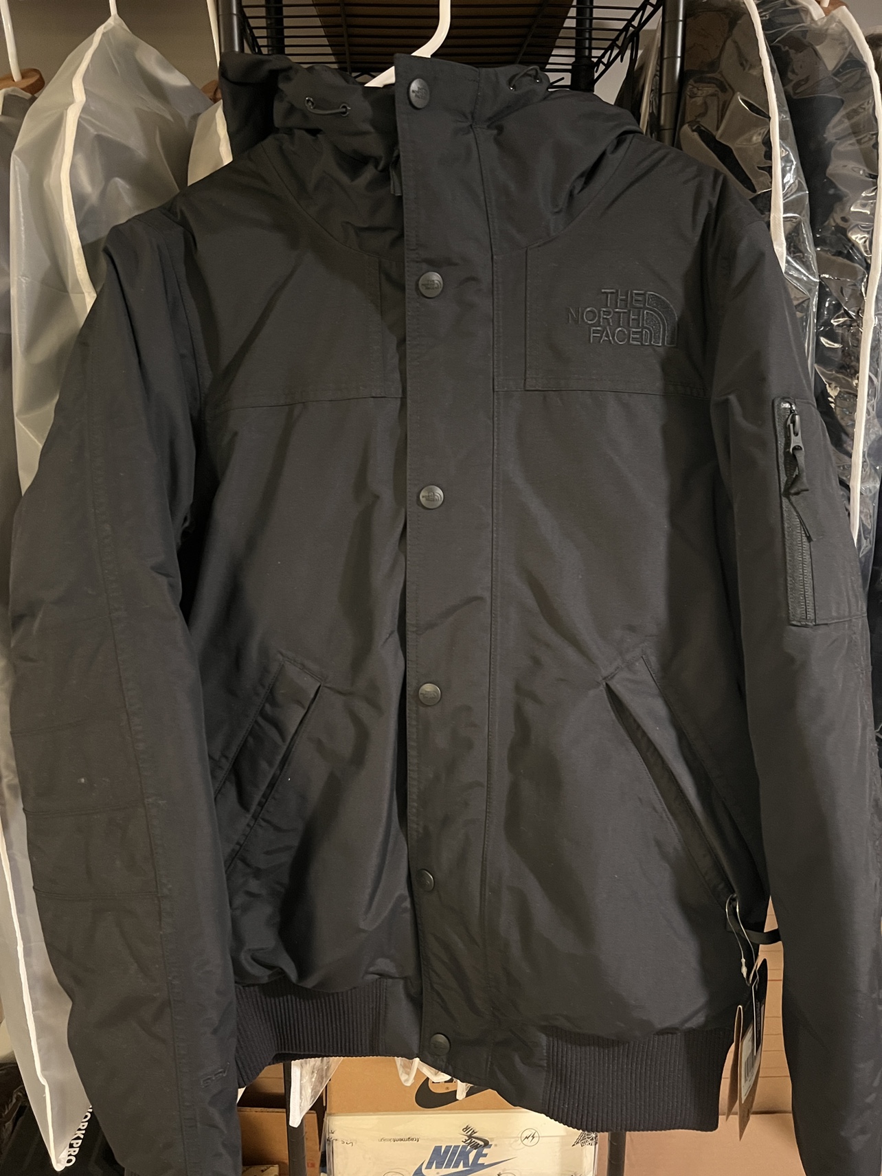 The North Face Men's Black Relaxed Fit Coupe Jacket