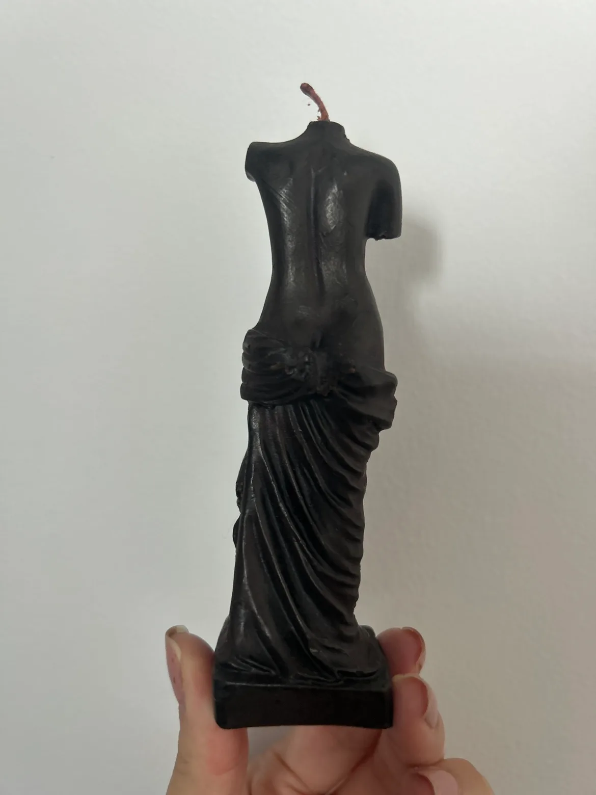 Aroma Venus Statue Candle image indicator(2)