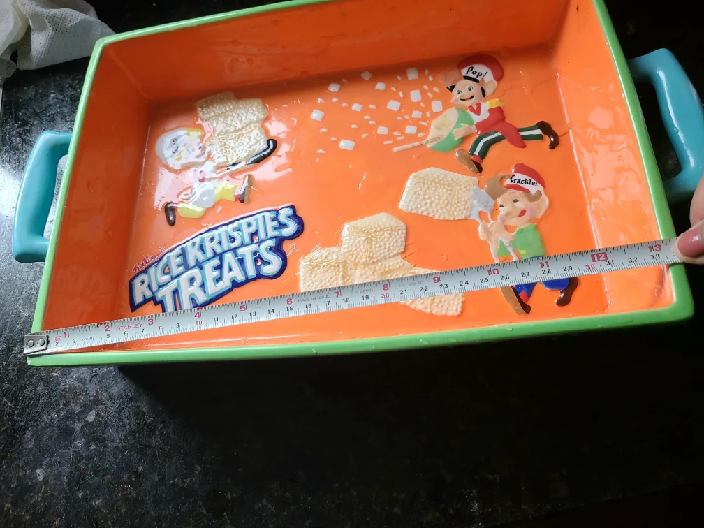 Kellogg's Rice Krispies Treats Serving Dish image indicator(3)