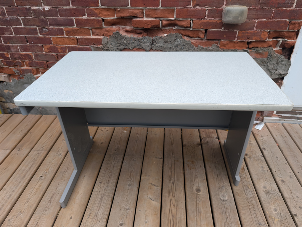 Small Desk - photo 4