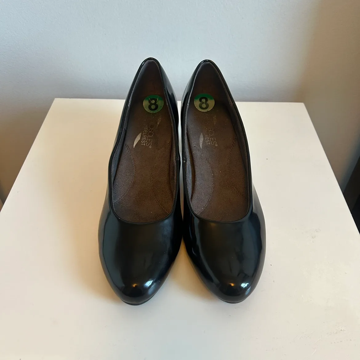 Aerosoles Black Patent Heeled Pumps 8 image indicator(3)