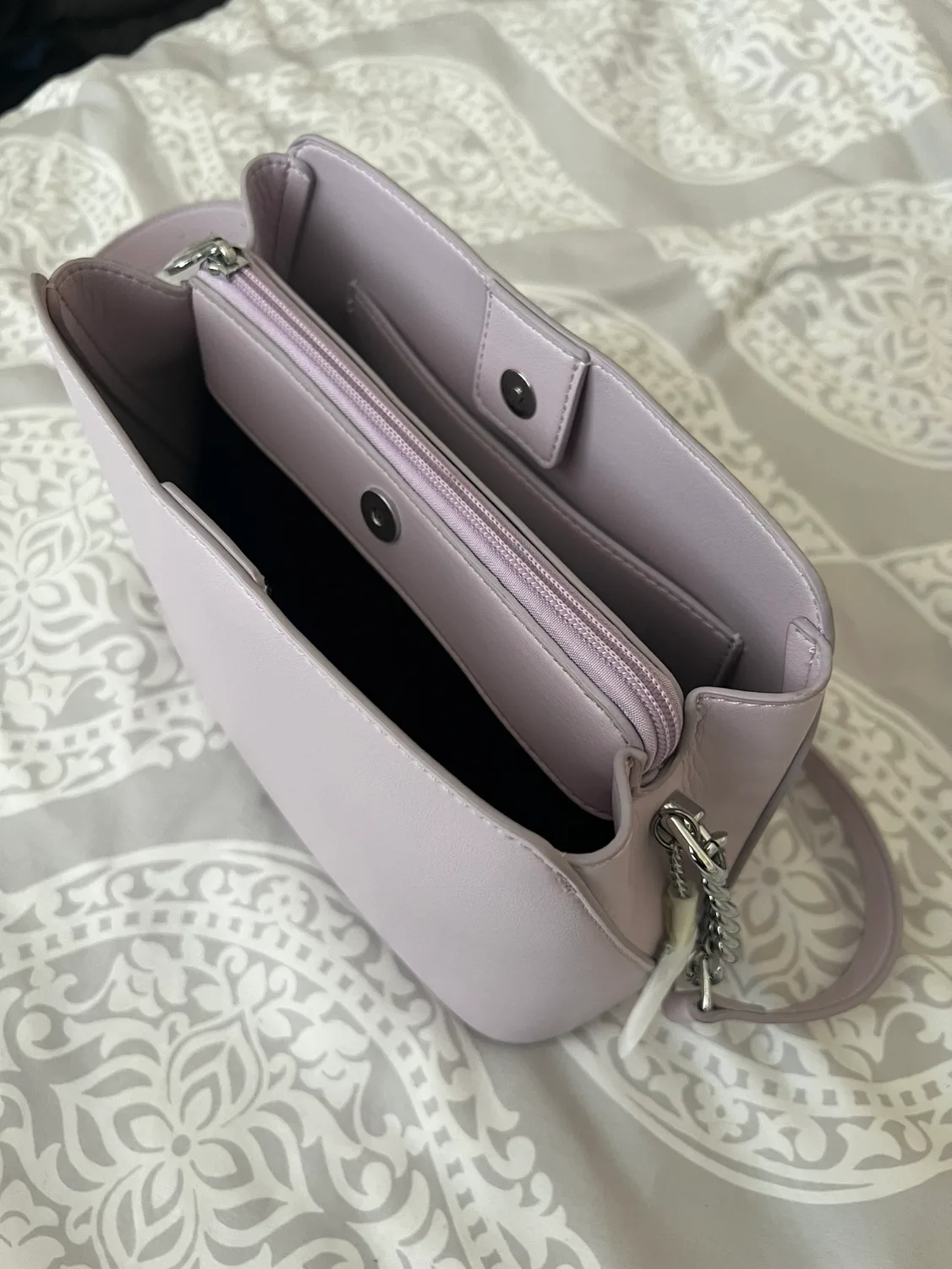 Riona Ariana Crossbody Bag image indicator(5)