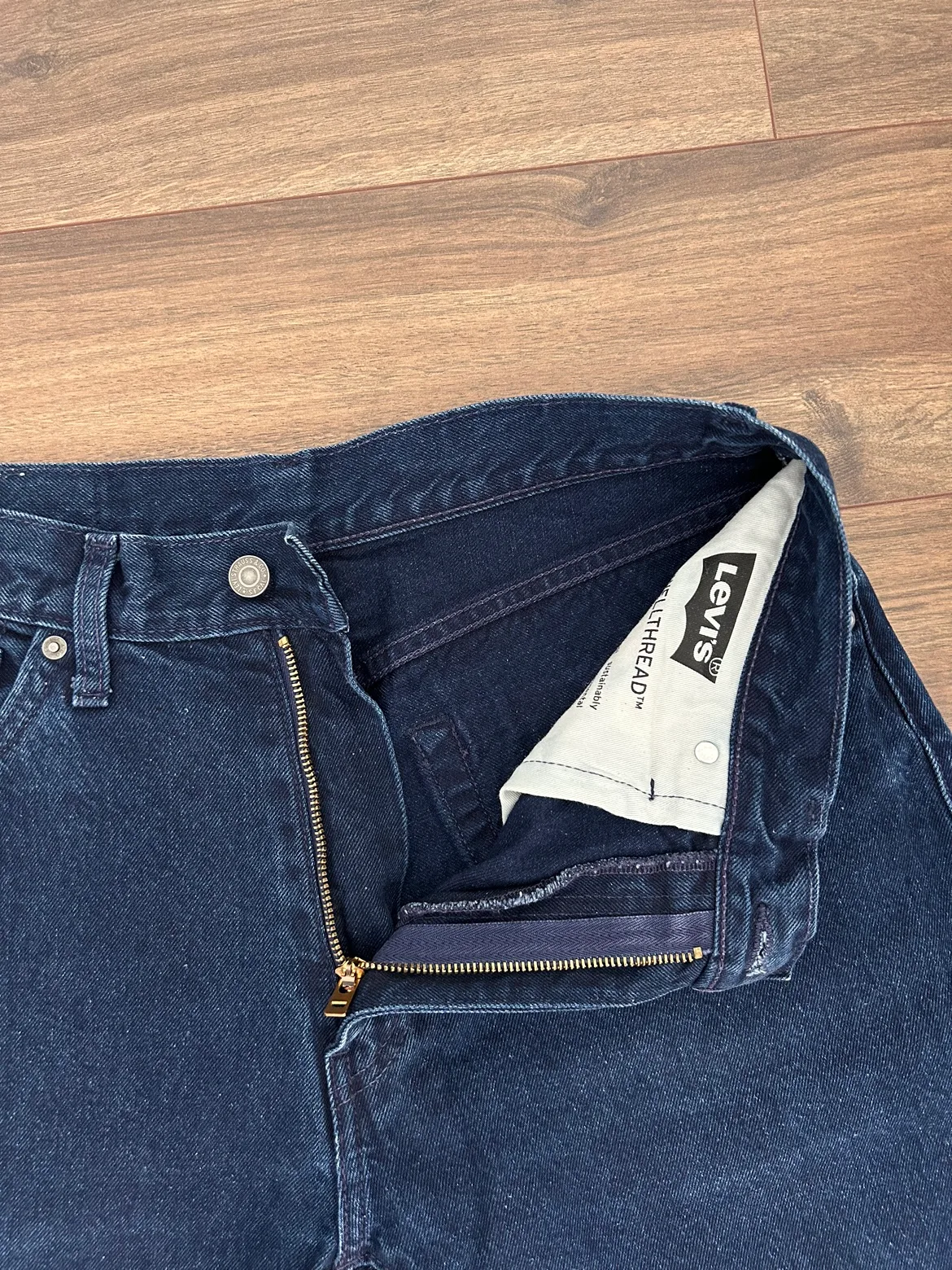 Levi's 551 Authentic Jeans (32x32) image indicator(3)