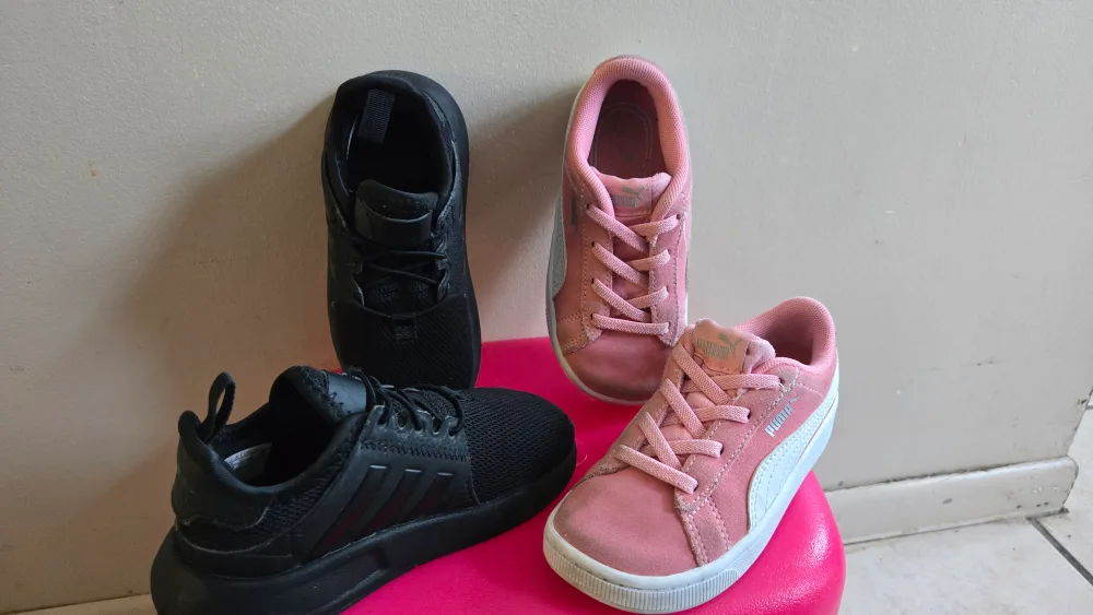 Kids Shoes thumbnail
