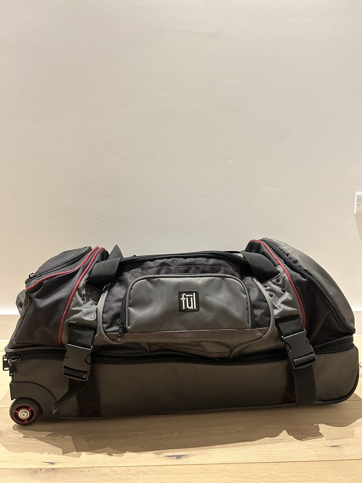 Large Rolling Check-In Luggage - photo 2
