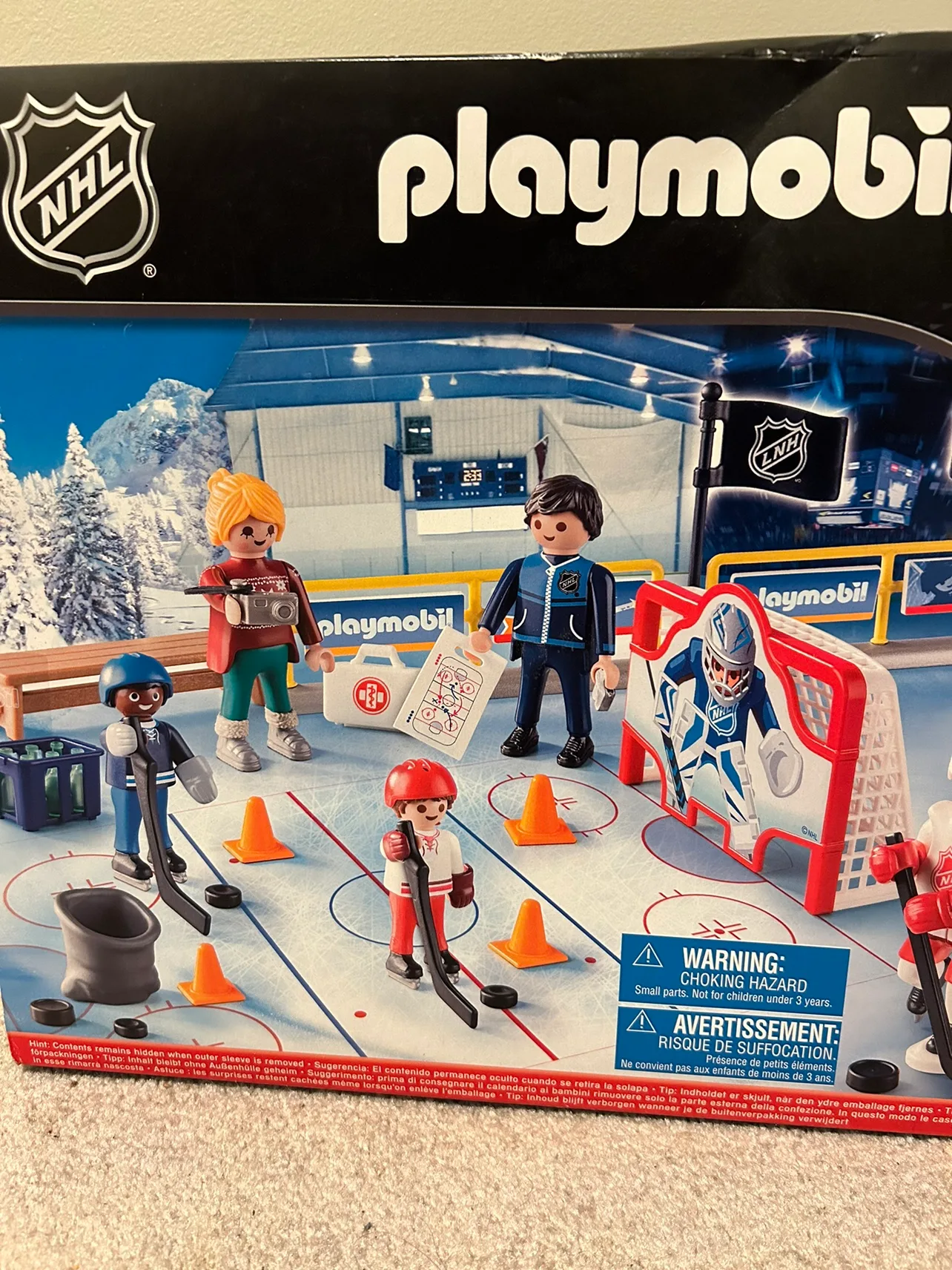 Playmobil NHL Advent Calendar - Road the the Stanley Cup. NEW image indicator(3)