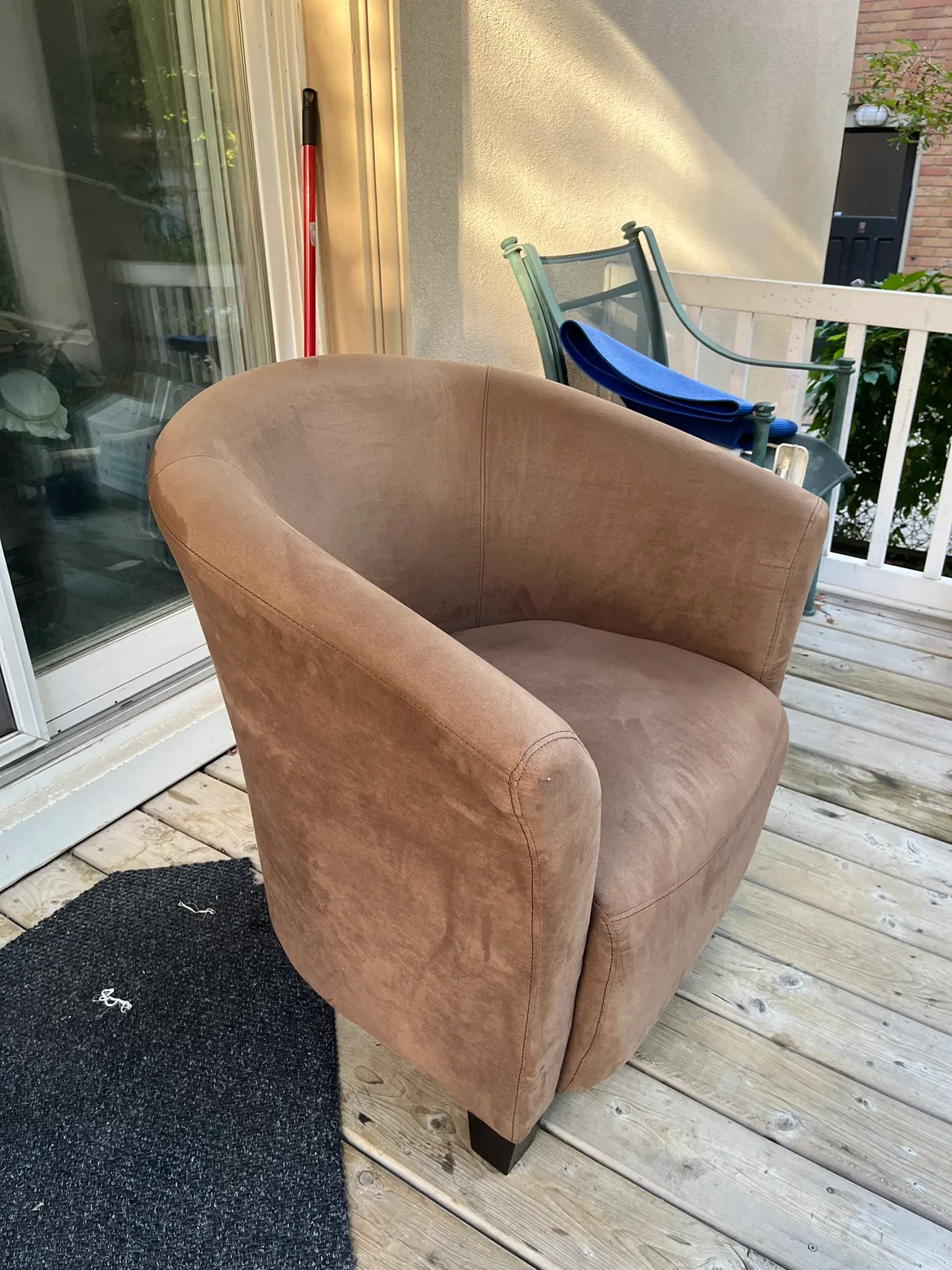 Brown and beige Accent armchair image indicator(4)