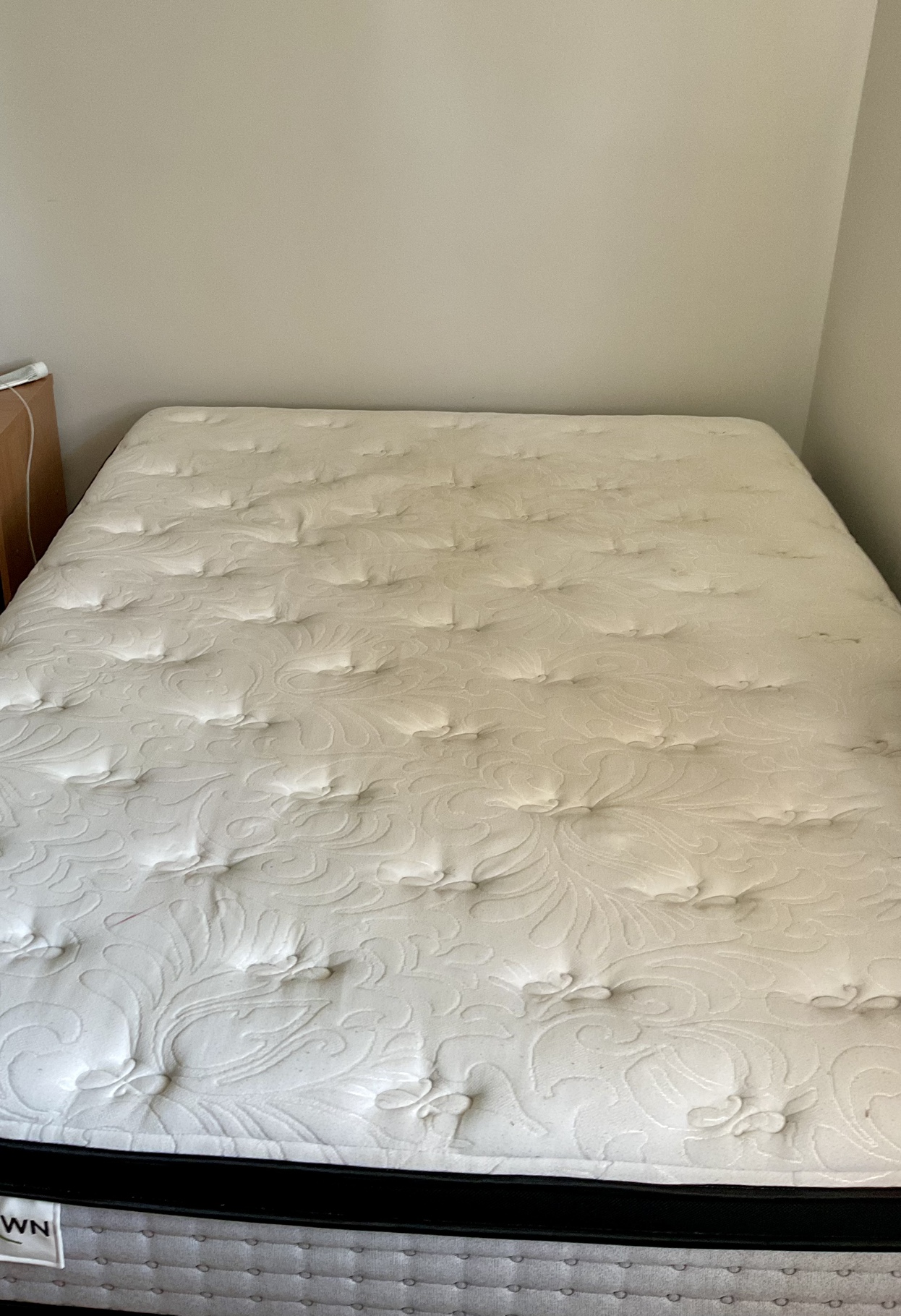 Kingsdown Unison Queen Mattress Set - photo 4