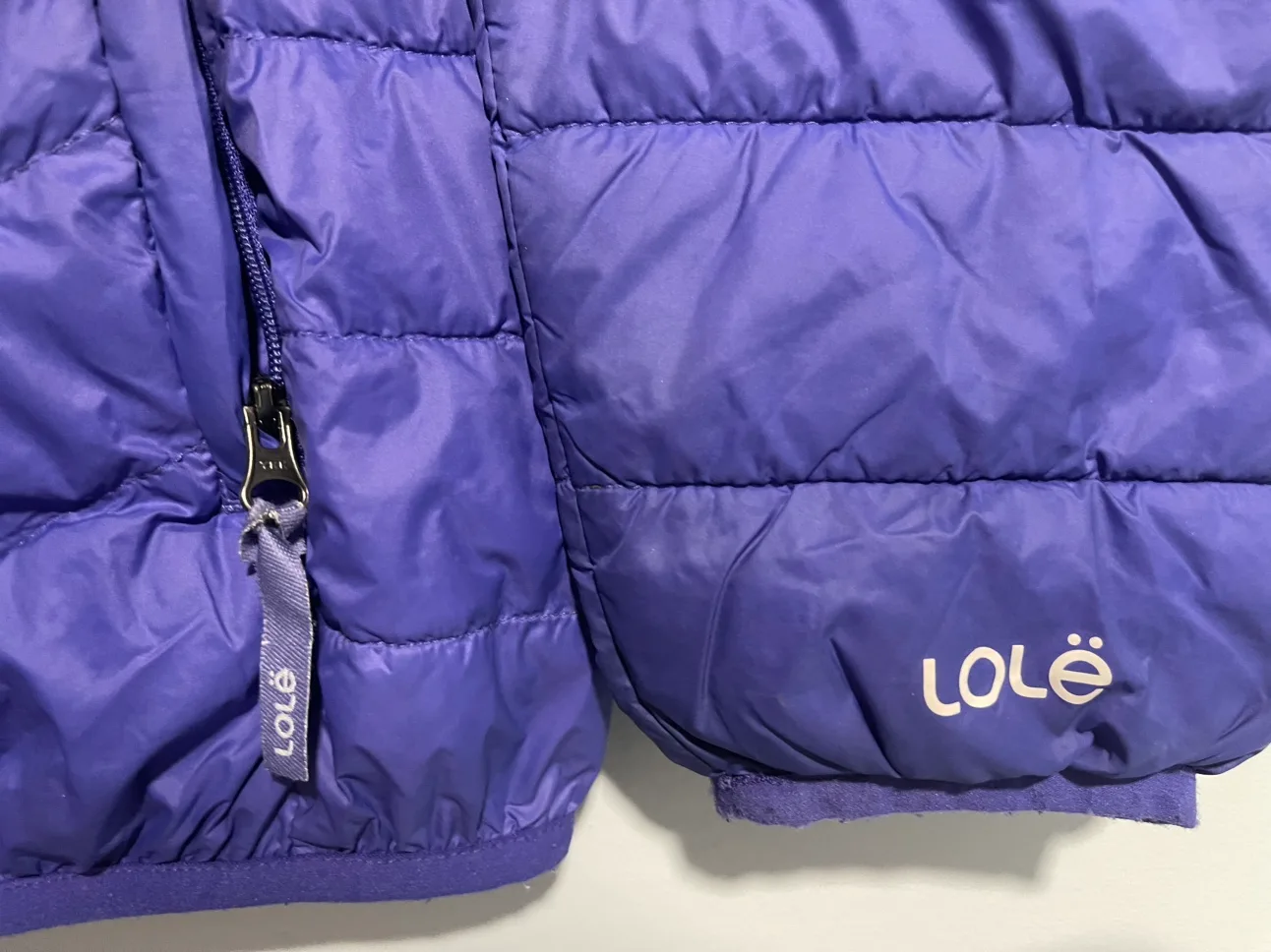 Lolë Women's Purple Puffer Jacket image indicator(6)