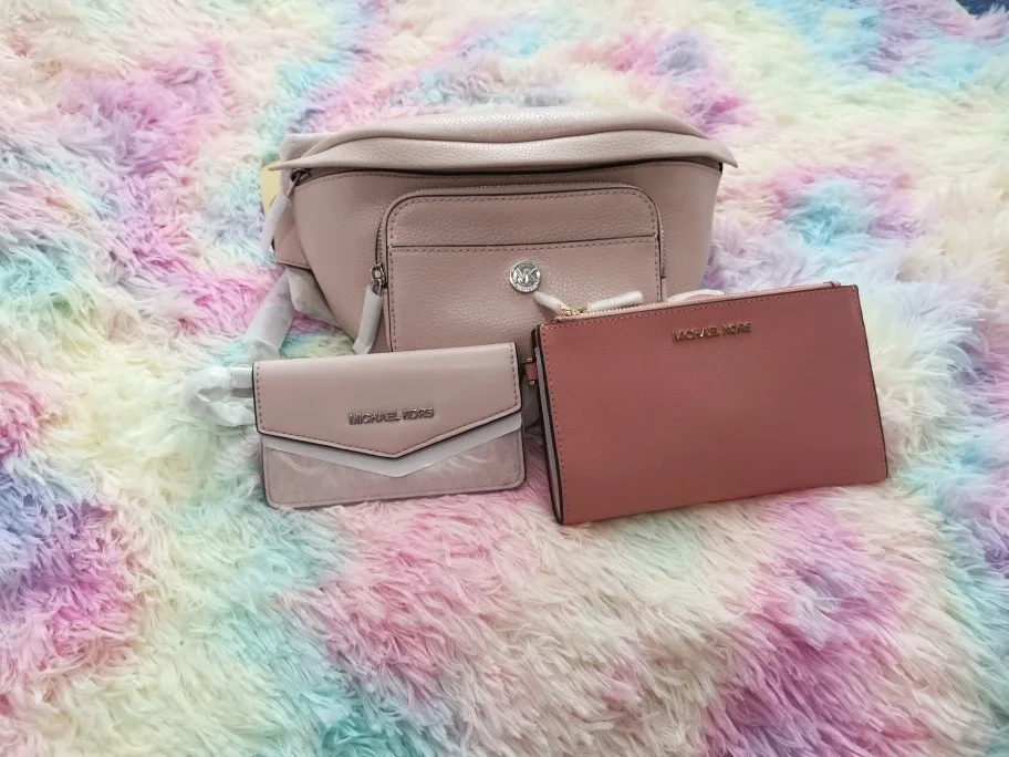 Michael Kors Fanny Pack, Wallet & Card Holder Set image indicator(2)