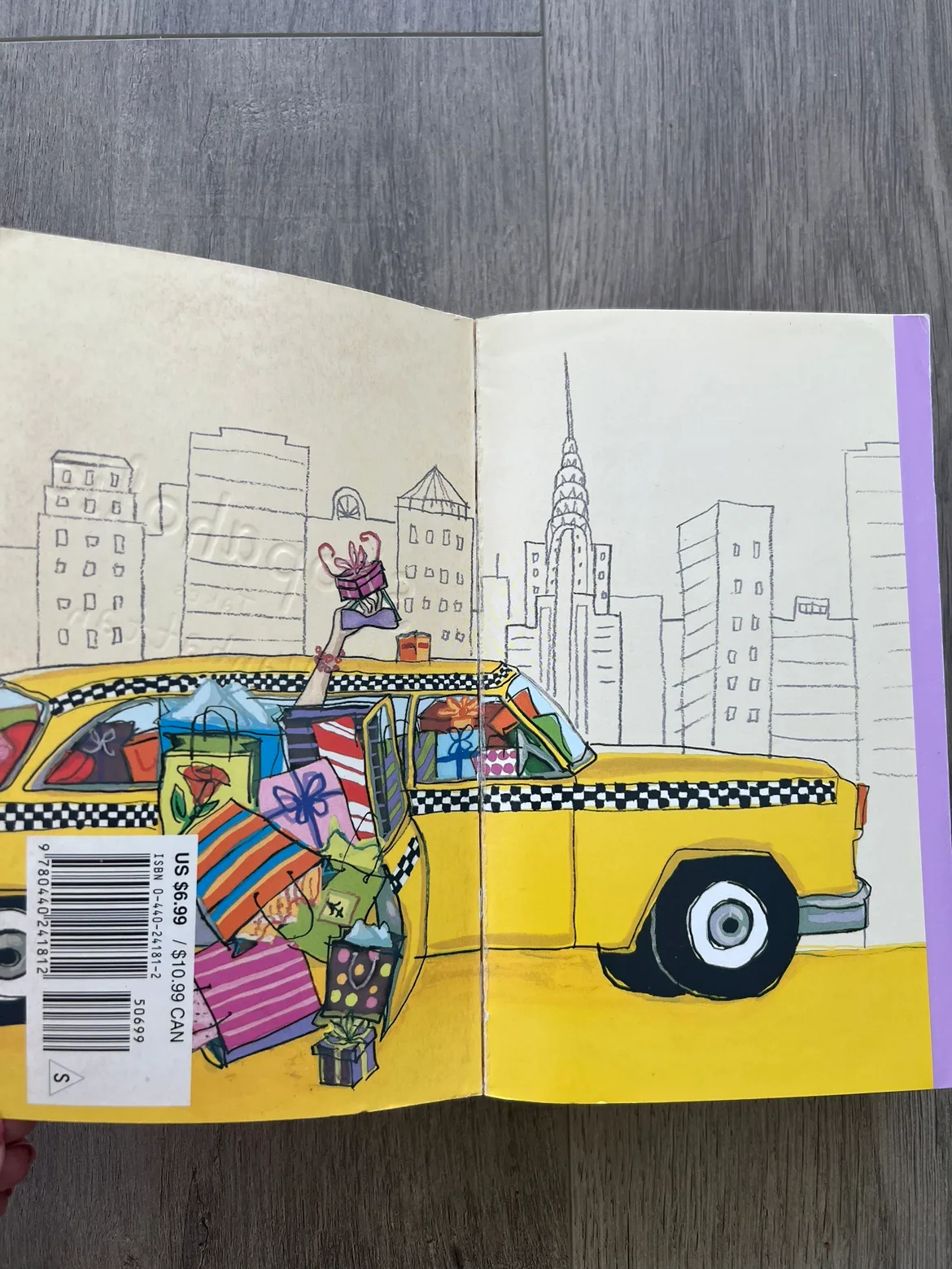 Shopaholic Takes Manhattan Book by Sophie Kinsella image indicator(7)