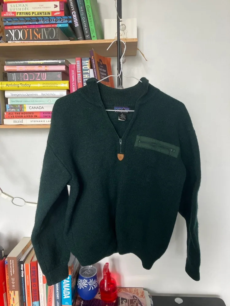 Patagonia Sweater thumbnail