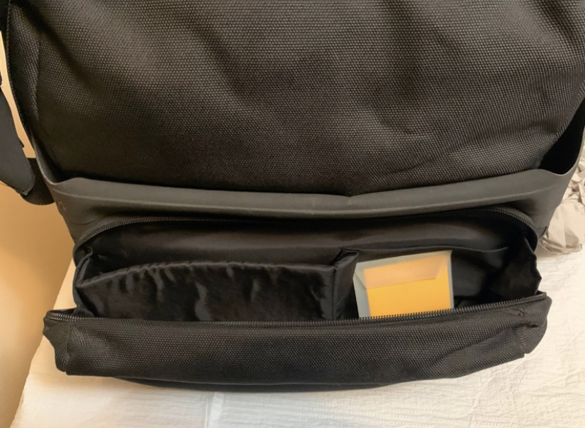 Mandarina Duck Black Messenger Bag - photo 4