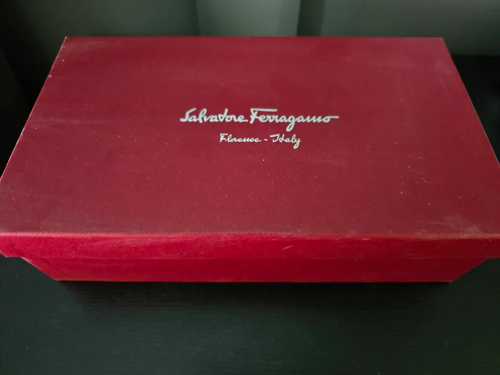 NEW Salvatore Ferragamo Black Patent Leather Pumps, Size 9 image indicator(6)