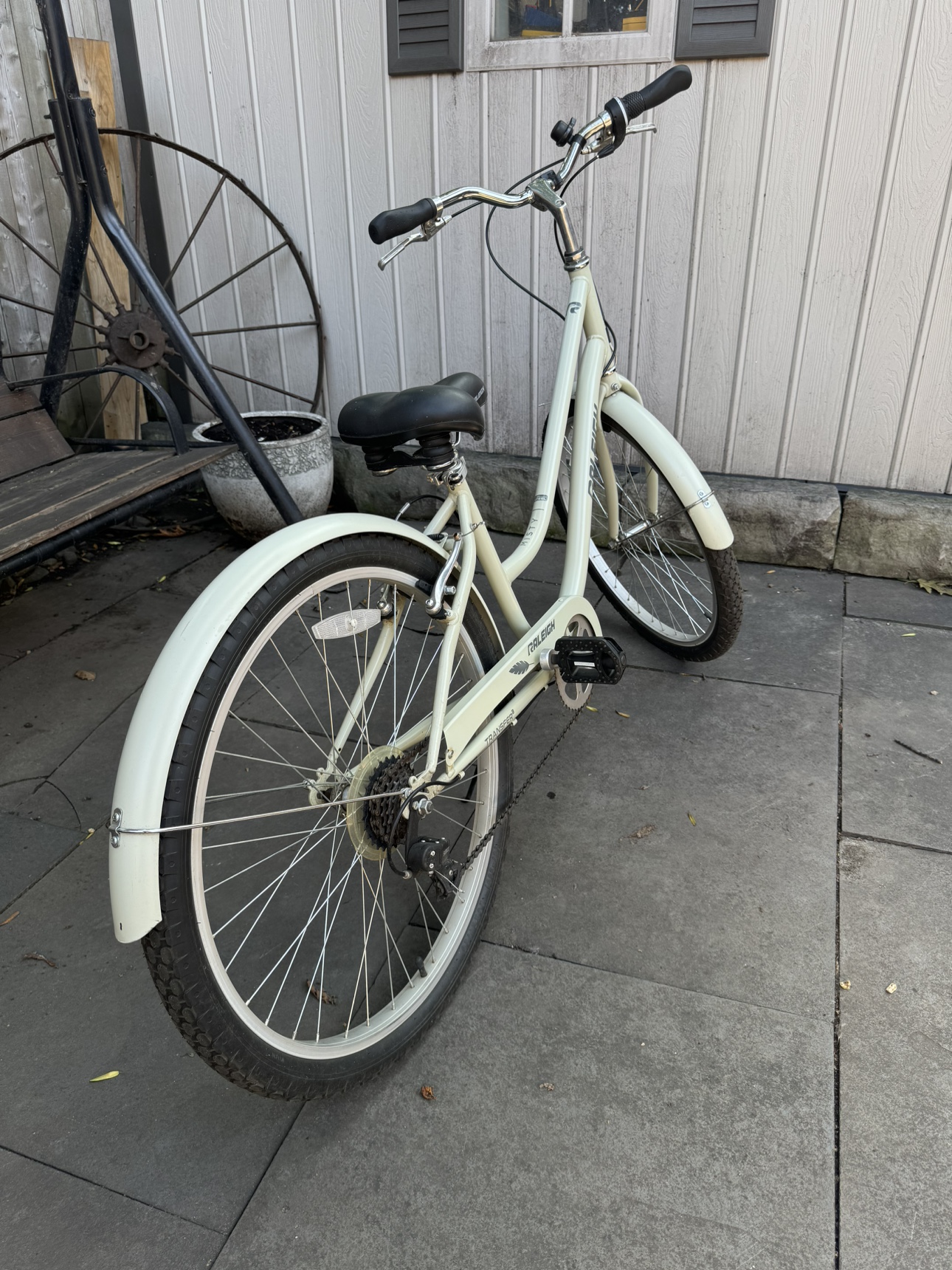 Raleigh Women's Bicycle - photo 4