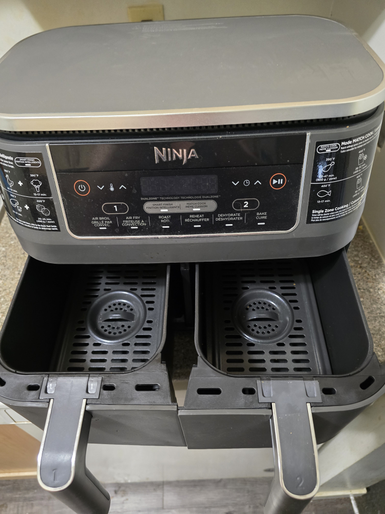 Ninja Dual Zone Air Fryer- 8 qt - photo 2