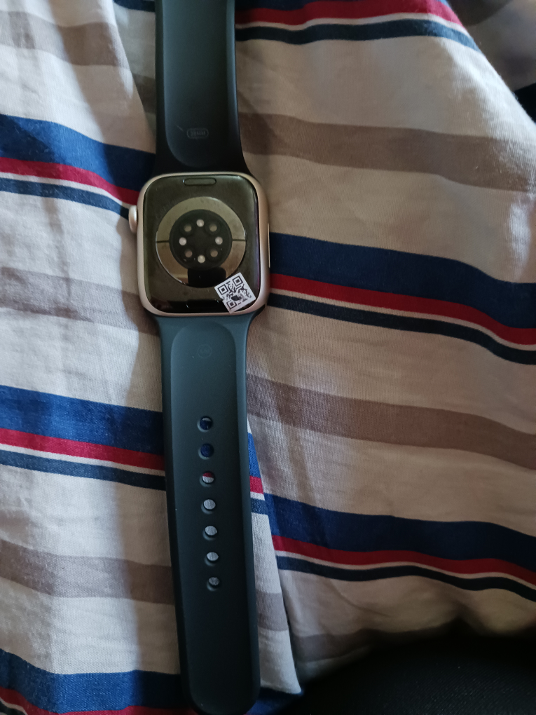 Apple Watch Series 7 - photo 2