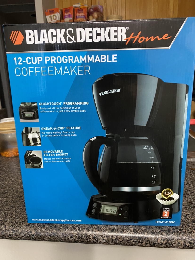 Black & Decker 12-Cup Programmable Coffeemaker - photo 2