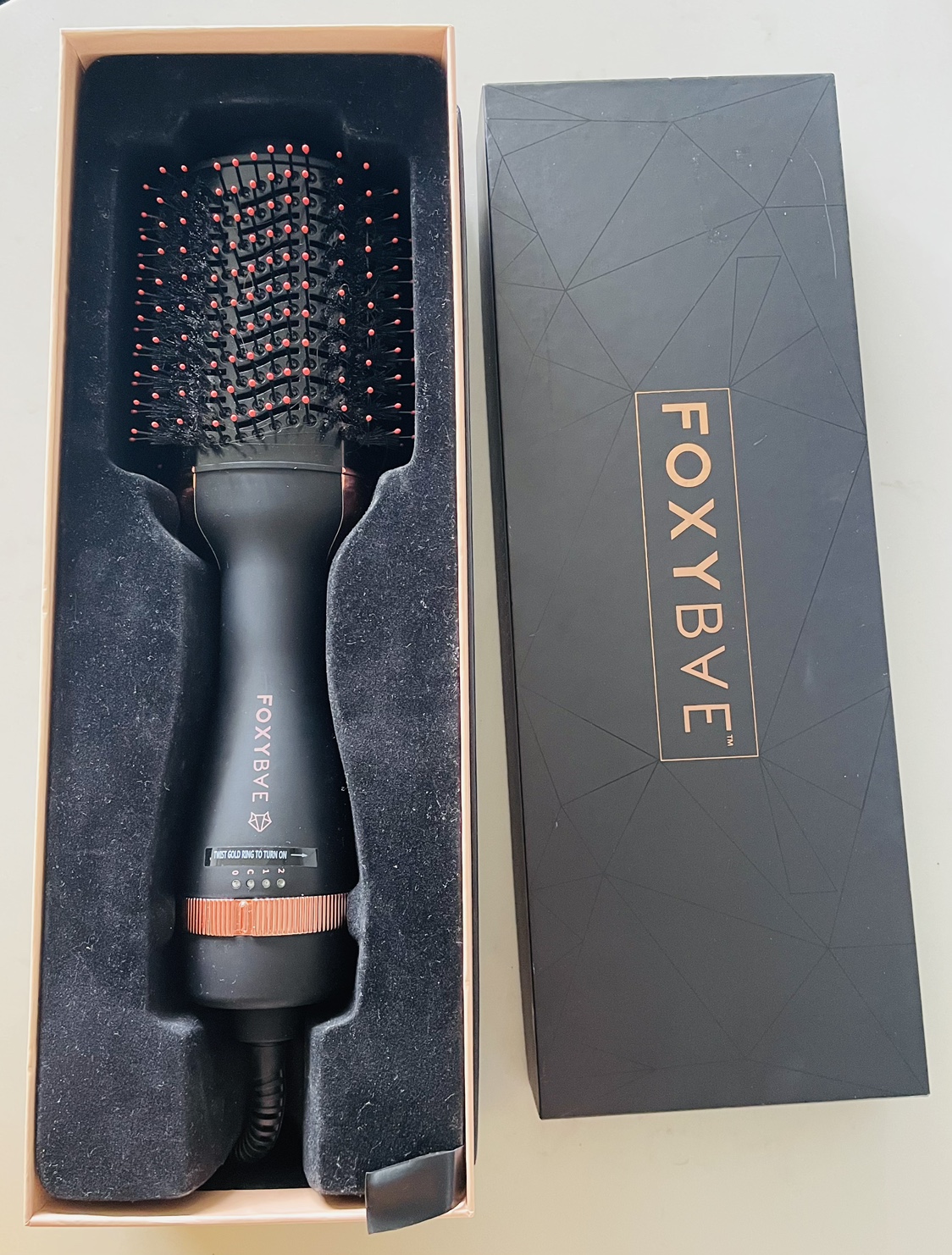 Foxybae Blowout Brush