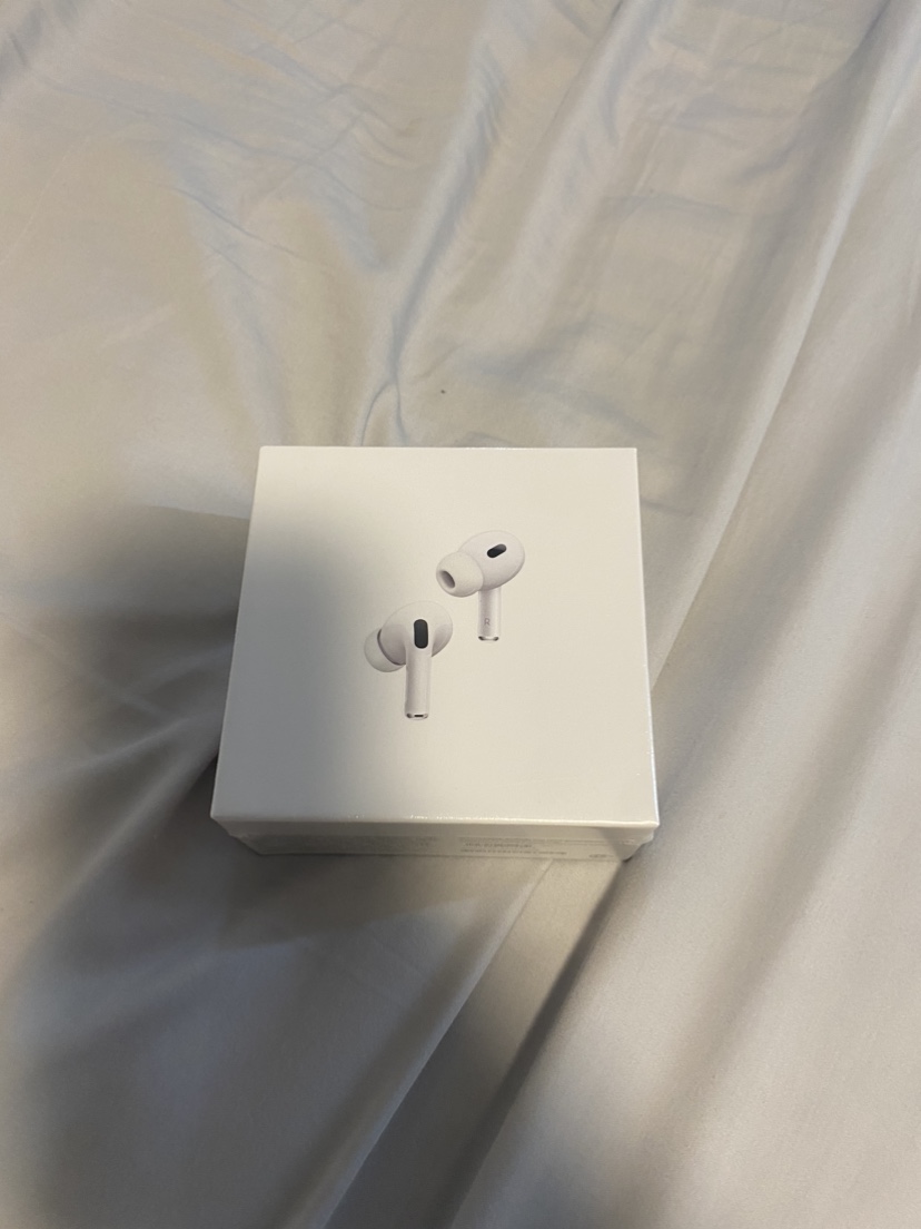 Apple AirPods Pro gen 2 (MagSafe Charging Case)