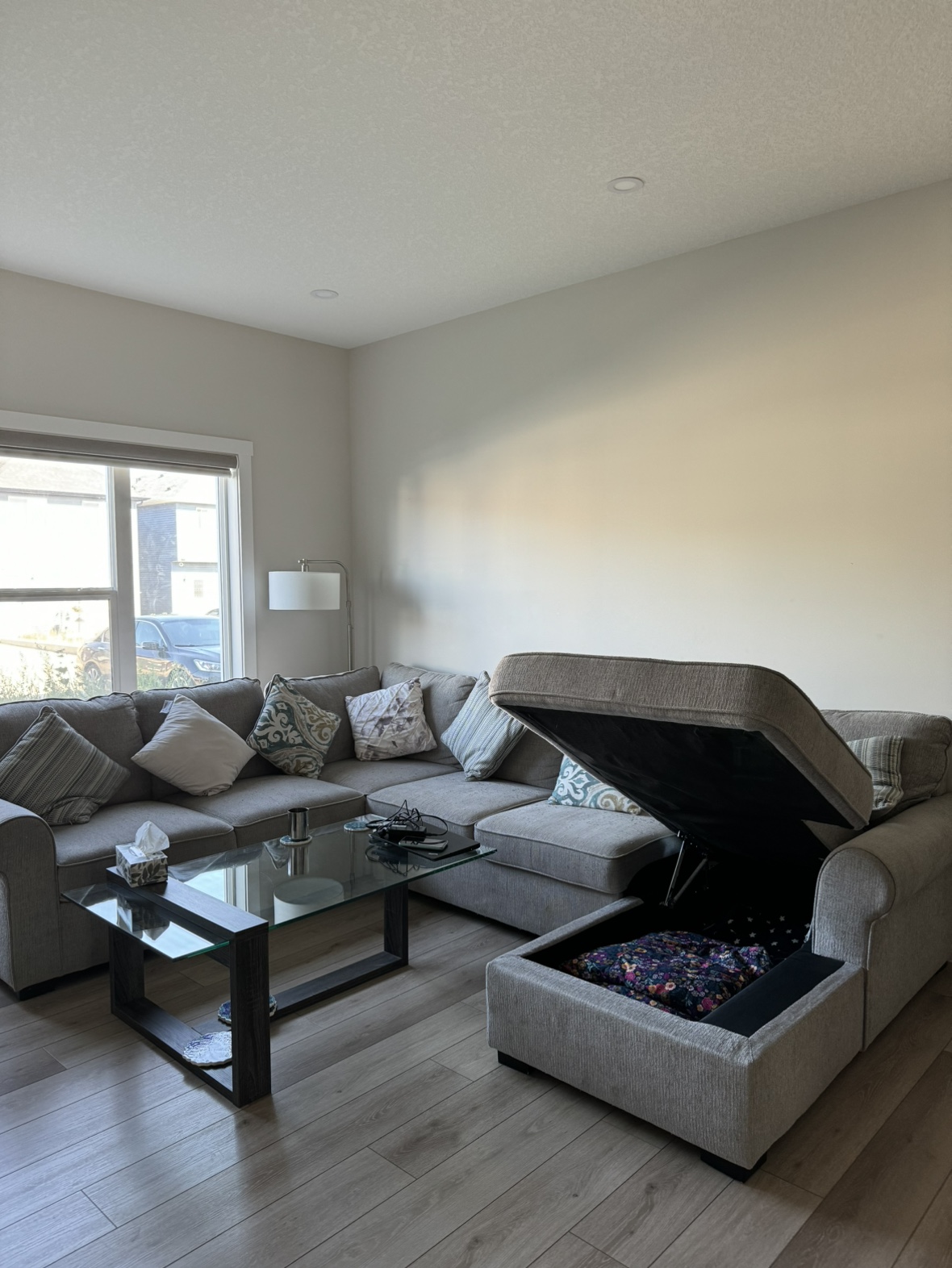 Sectional Sofa and coffee table - photo 4