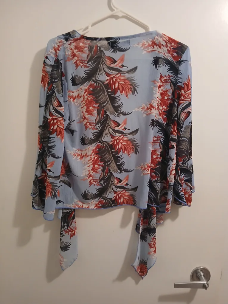 Floral Print Top/Cardigan, size medium (M) image indicator(5)