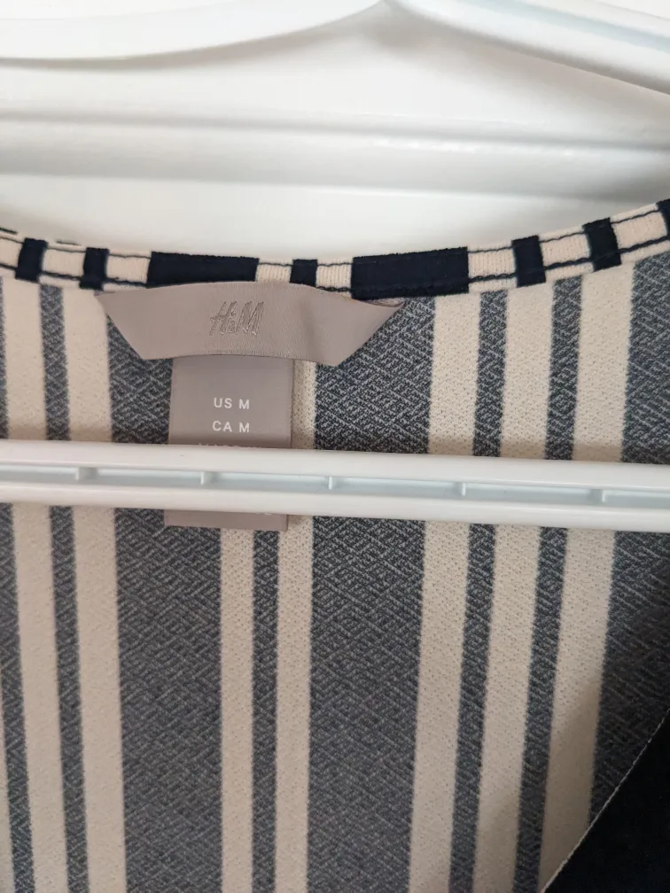 H&M Black and White Striped Dress with belt image indicator(2)