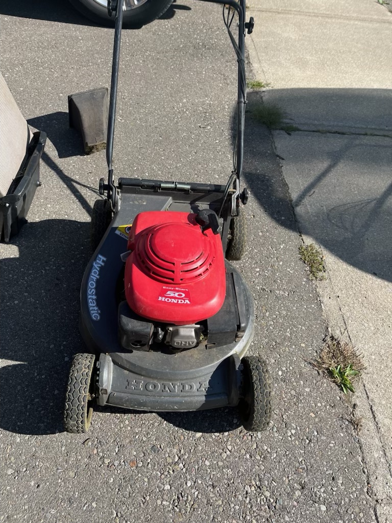 Honda Hydrostatic Lawnmower - photo 2