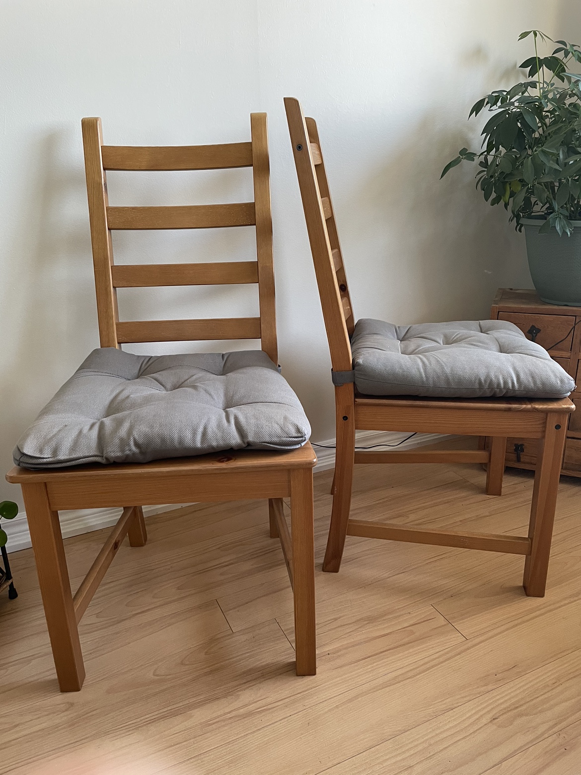 Set of 2 Wooden Dining Chairs