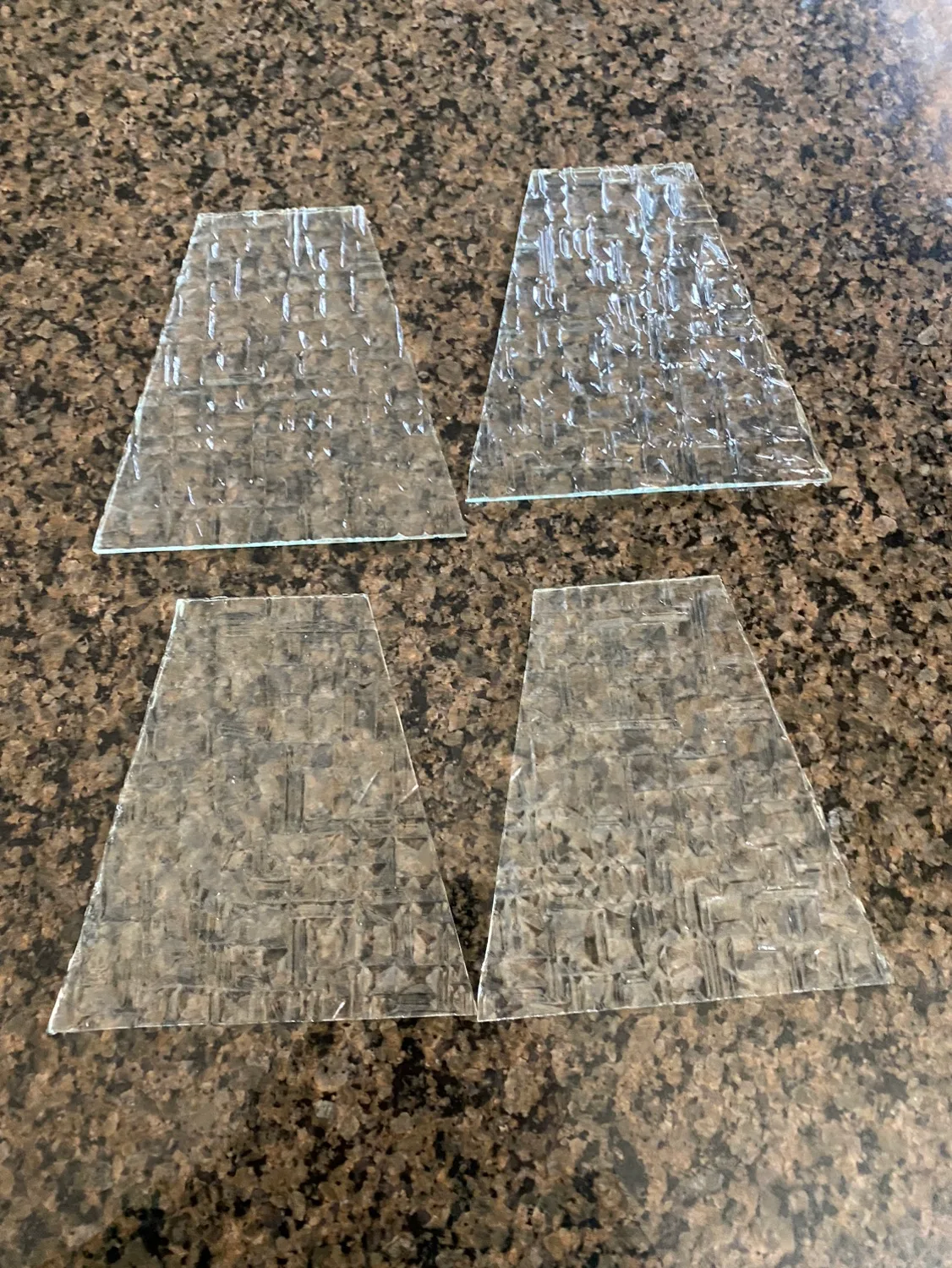 Set of 4 Glass Triangles image indicator(2)