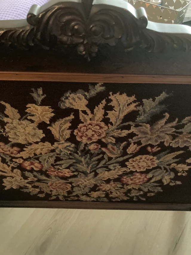 Antique Fireplace Screen image indicator(4)