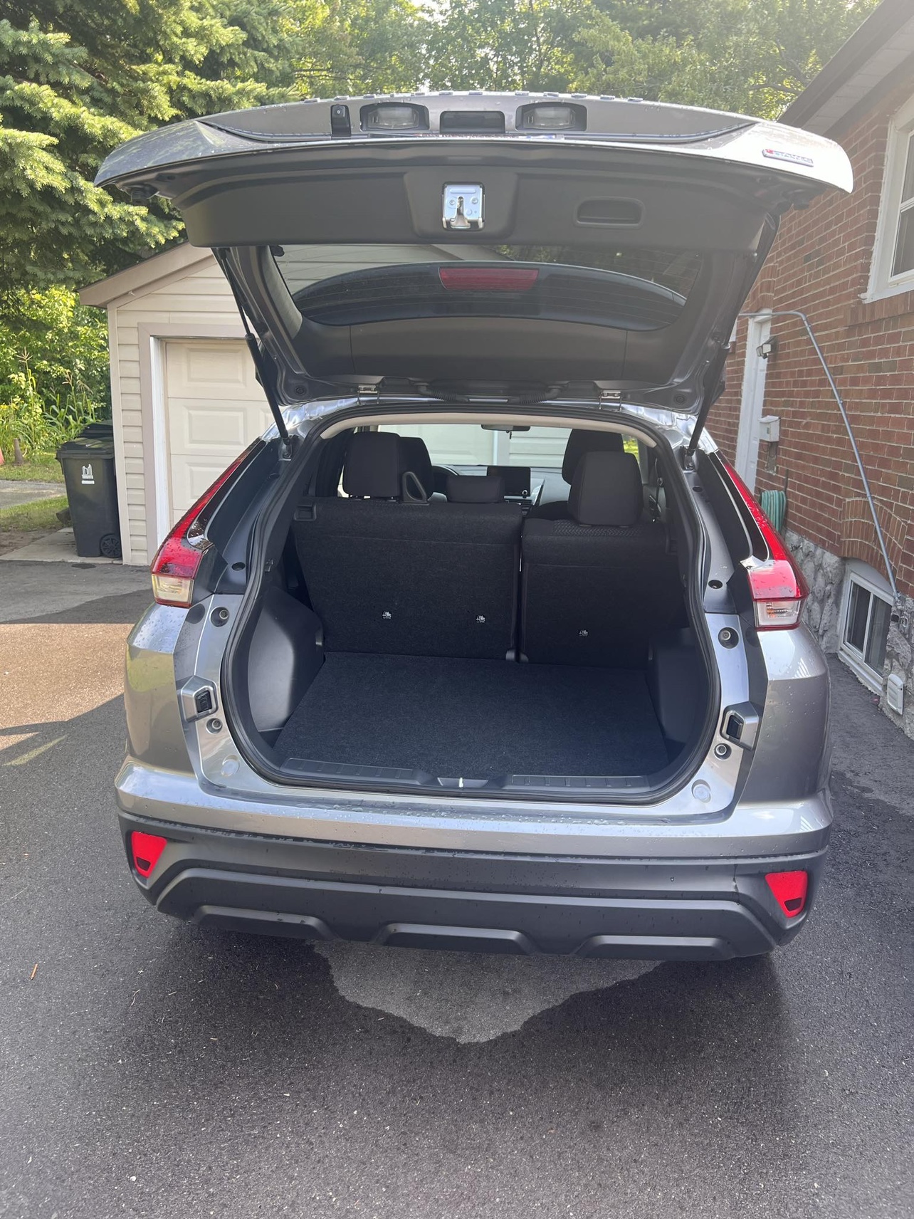 Lease Takeover 177.81/M: 2024 Mitsubishi Eclipse Cross ES S-AWC - photo 2