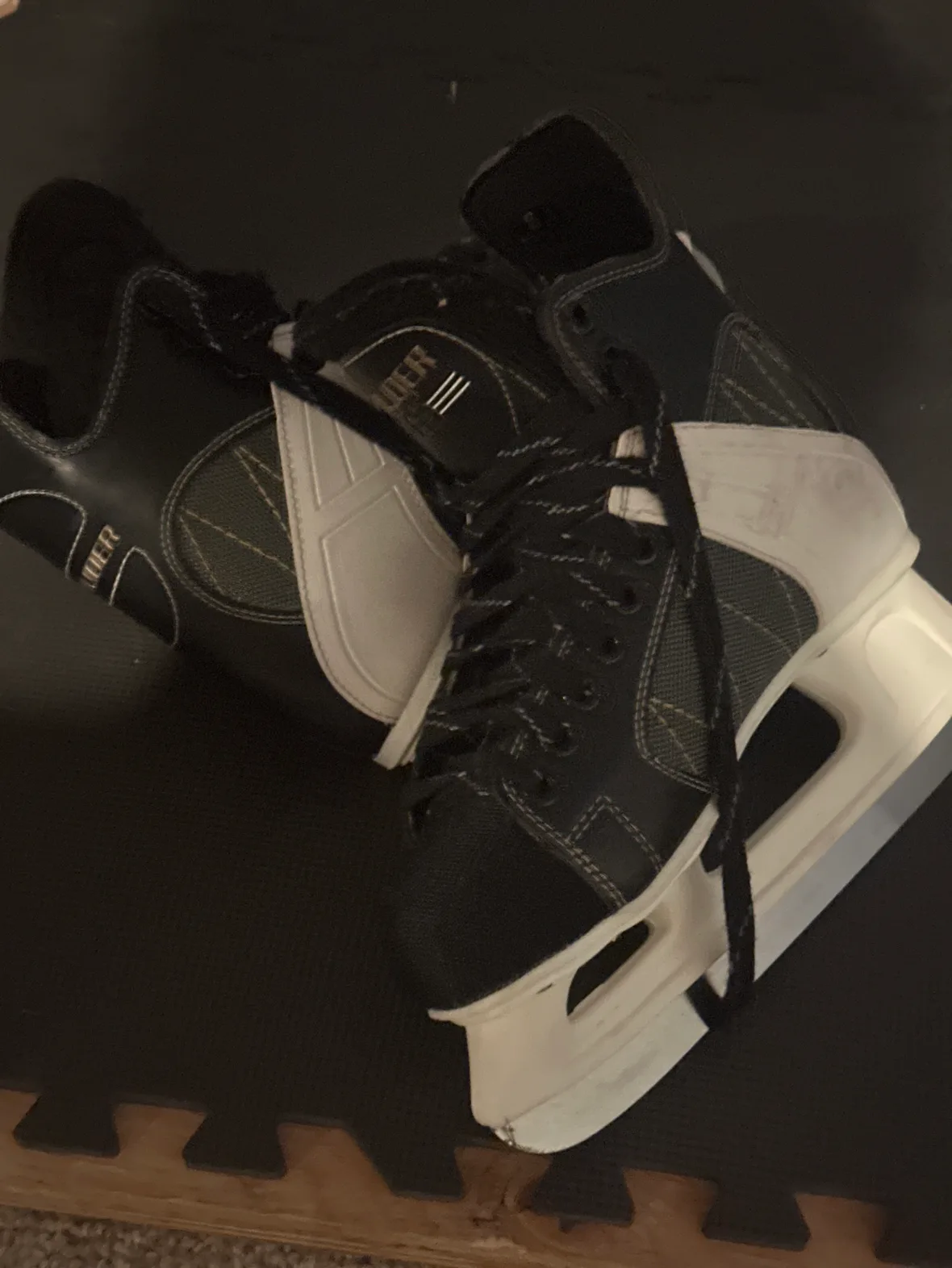 Bauer Hockey Skates image indicator(2)