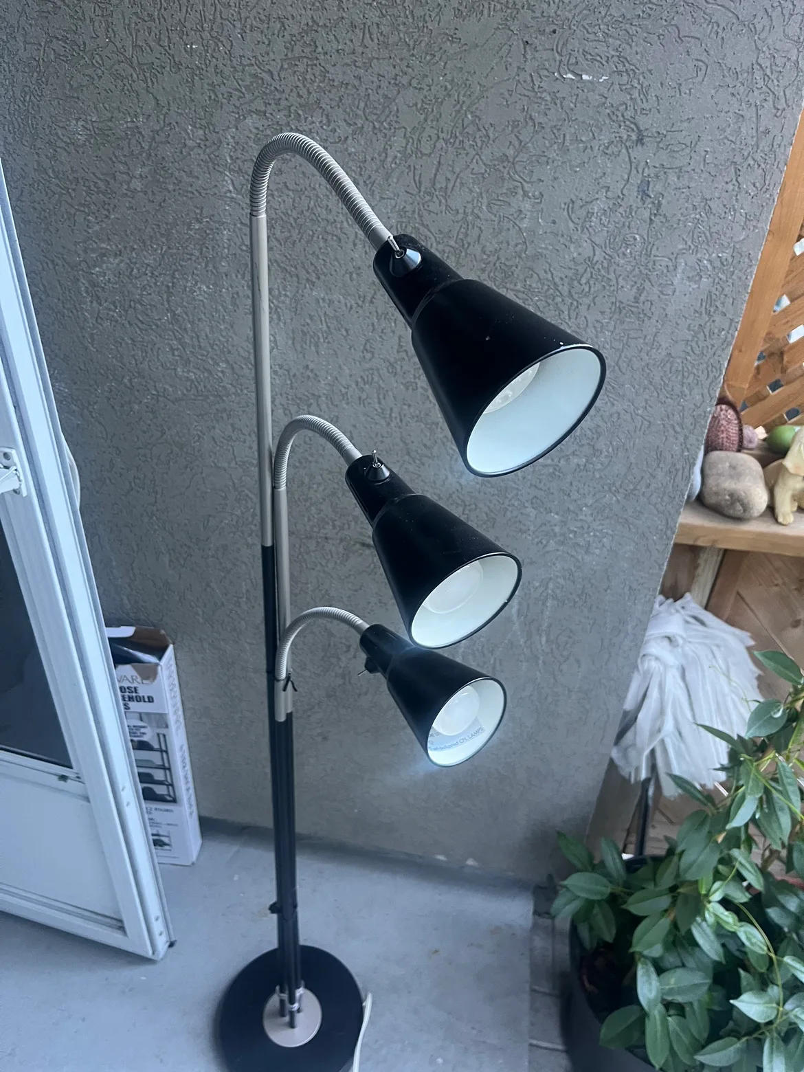 IKEA Three-Light Floor Lamp image indicator(3)