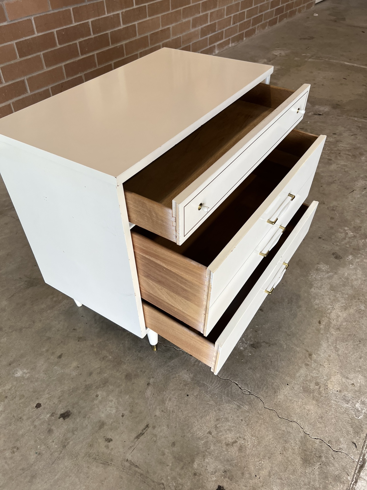 White Mid Century small Dresser - photo 5